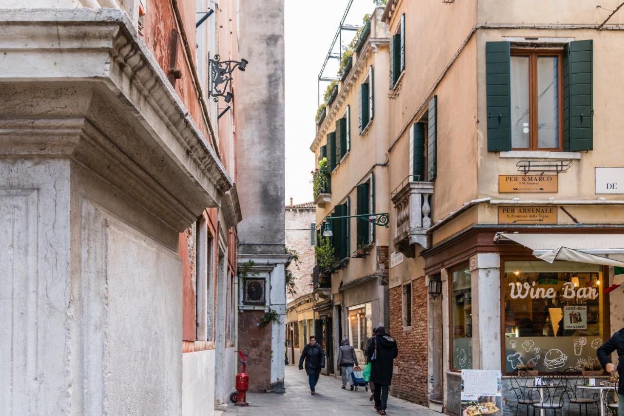 Doge'S Pantheon & St.Mark School In Hidden Venedig Eksteriør billede