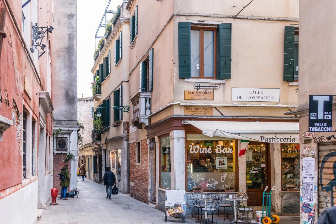 Doge'S Pantheon & St.Mark School In Hidden Venedig Eksteriør billede