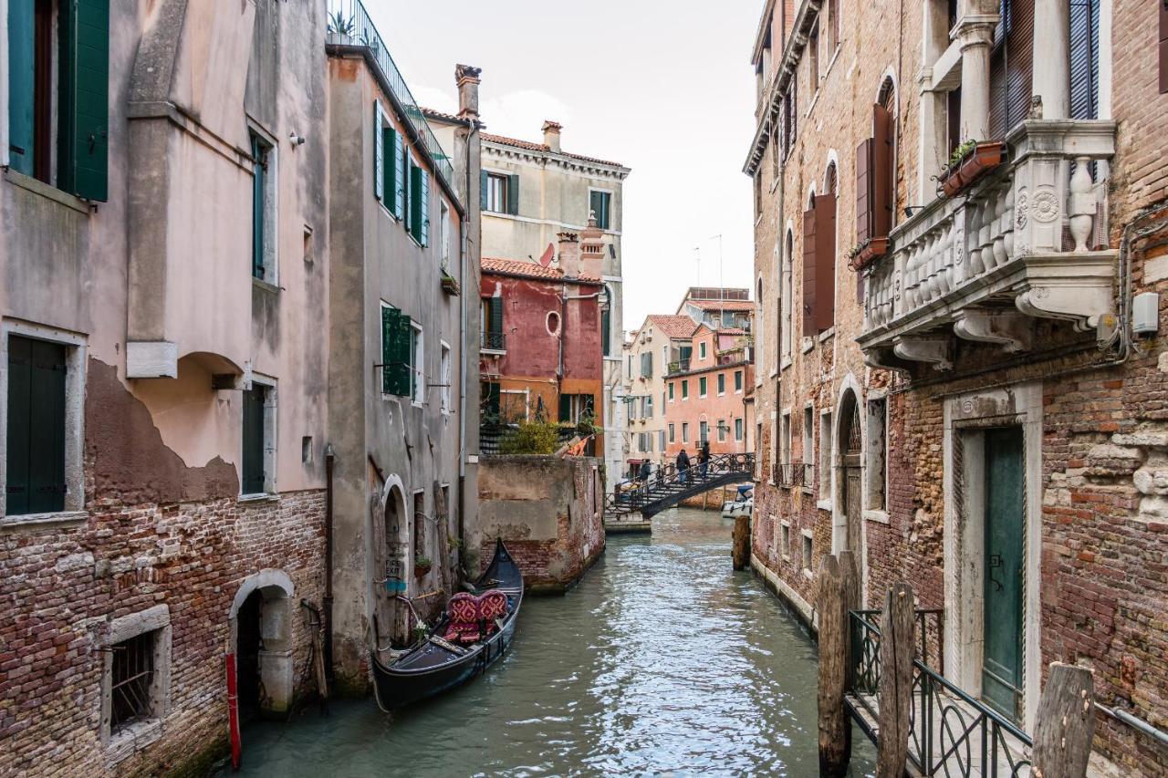 Doge'S Pantheon & St.Mark School In Hidden Venedig Eksteriør billede