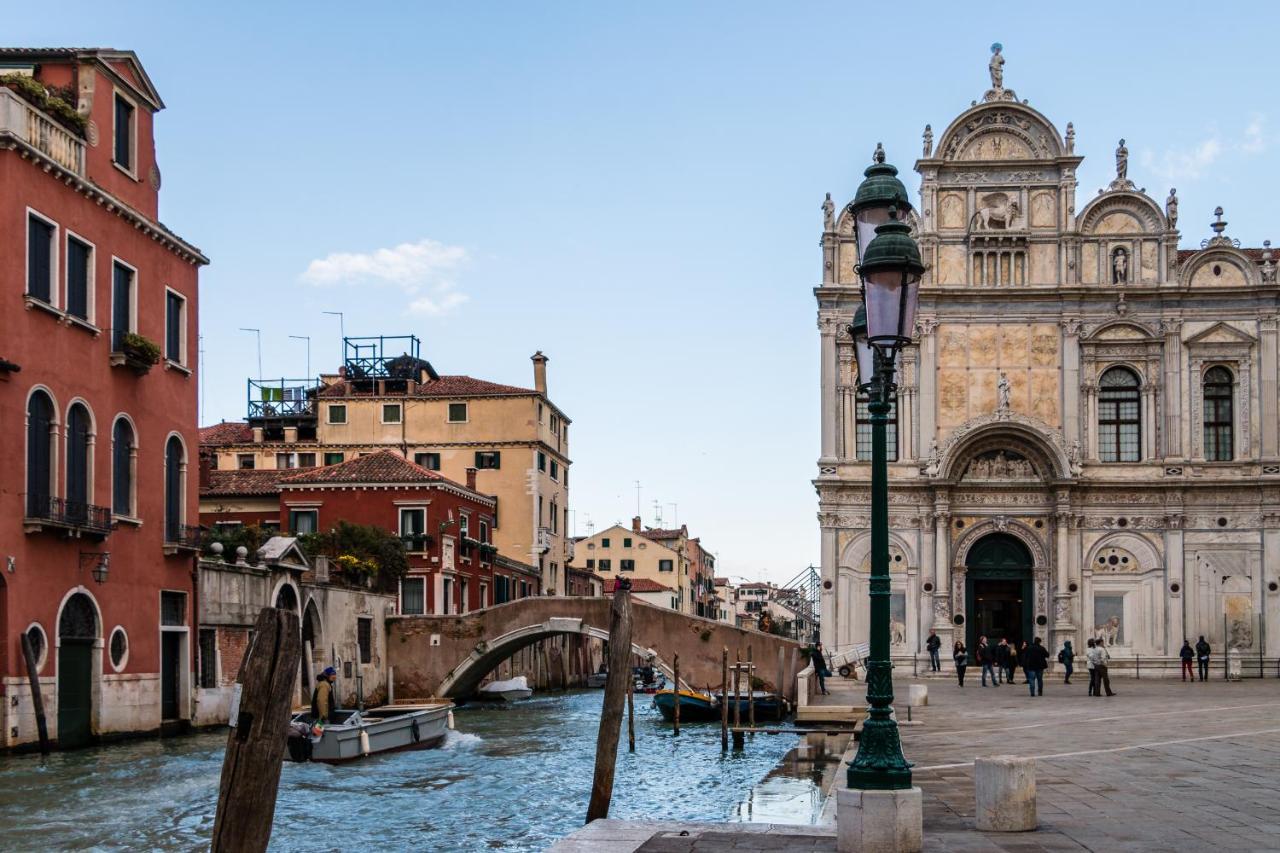 Doge'S Pantheon & St.Mark School In Hidden Venedig Eksteriør billede